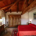 La Casa Di Alice Bed & Breakfast 4*