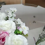 La Casa Di Alice Bed & Breakfast Villa San Secondo