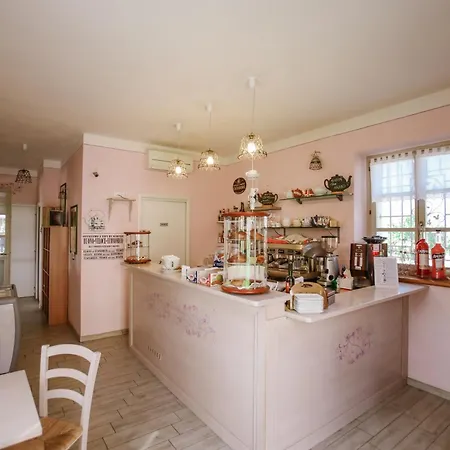 La Casa Di Alice 4* Villa San Secondo